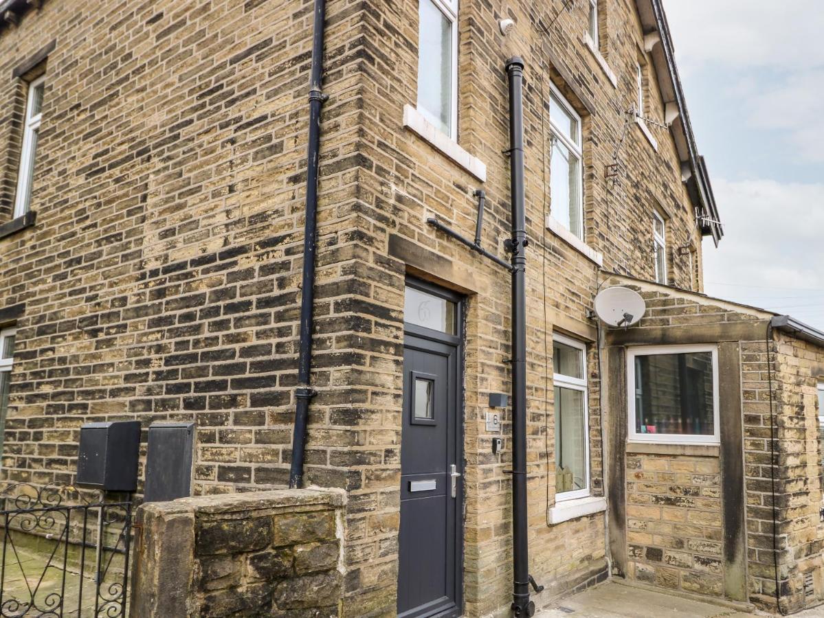 Bunny Rabbit Cottage Keighley Exterior foto