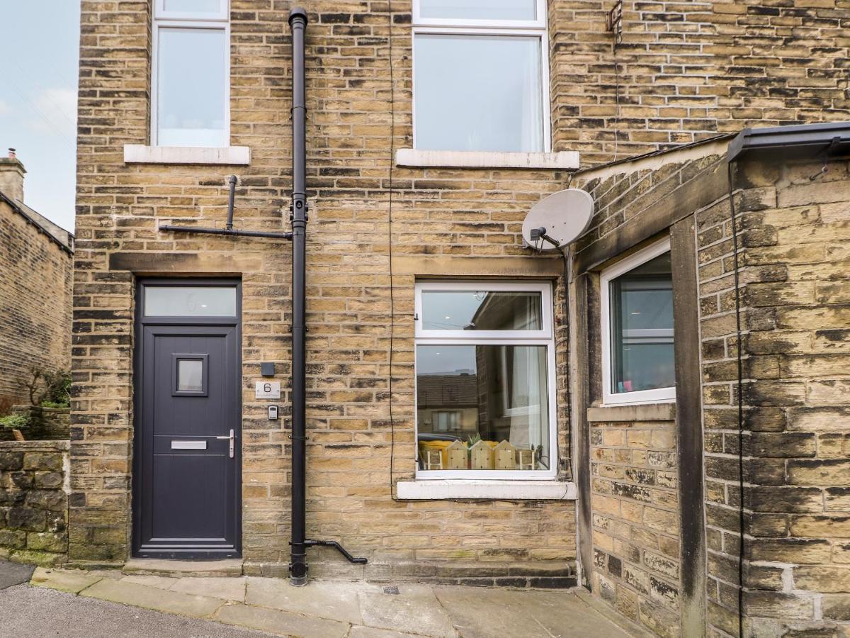 Bunny Rabbit Cottage Keighley Exterior foto